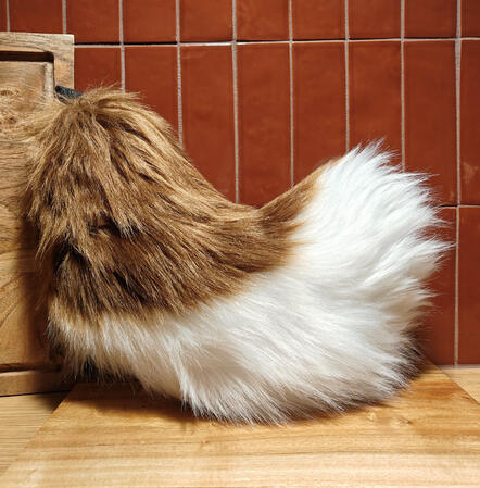 Nub tail